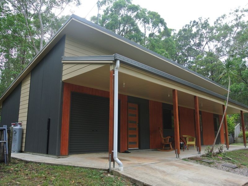 5 Ash St, Russell Island QLD 4184