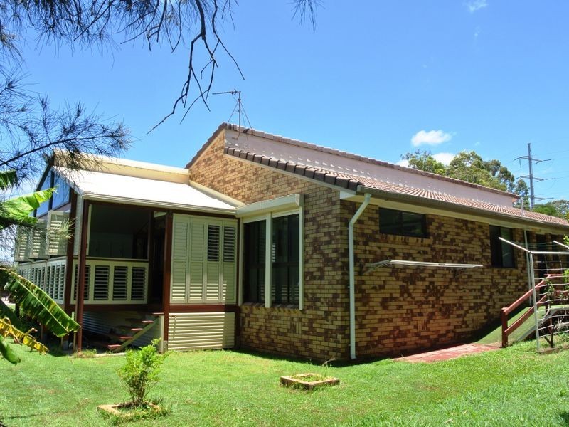 8 Browning St, Russell Island QLD 4184