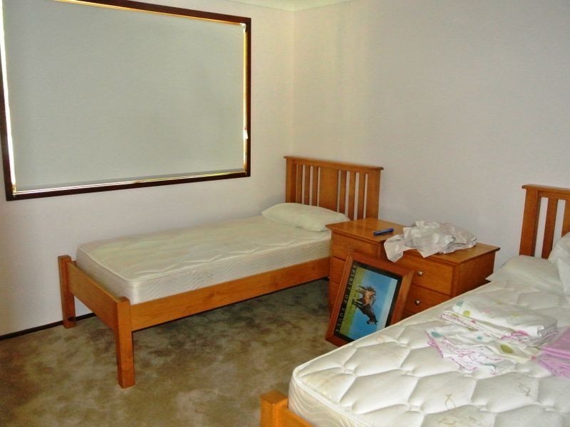 8 Browning St, Russell Island QLD 4184