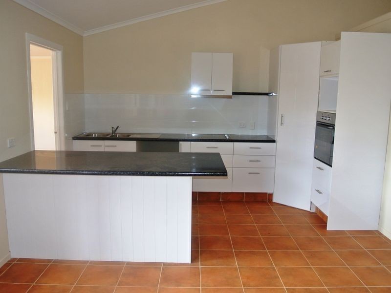 18 Laurel Street, Russell Island QLD 4184