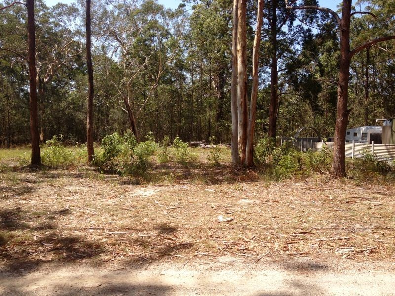 33 Cook Av, Russell Island QLD 4184