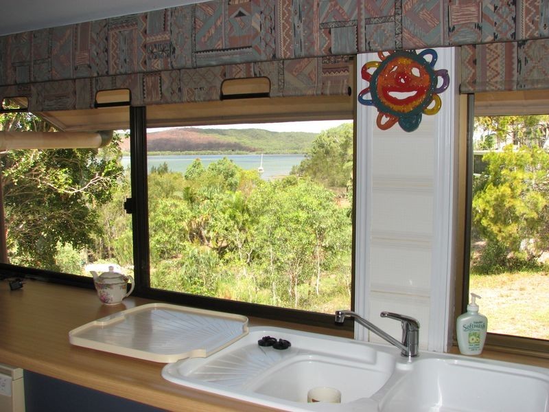 4 Schooner St, Russell Island QLD 4184