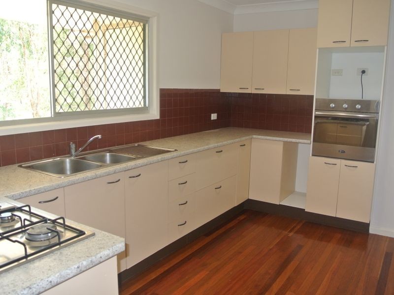 5 Bimbad Cres, Russell Island QLD 4184