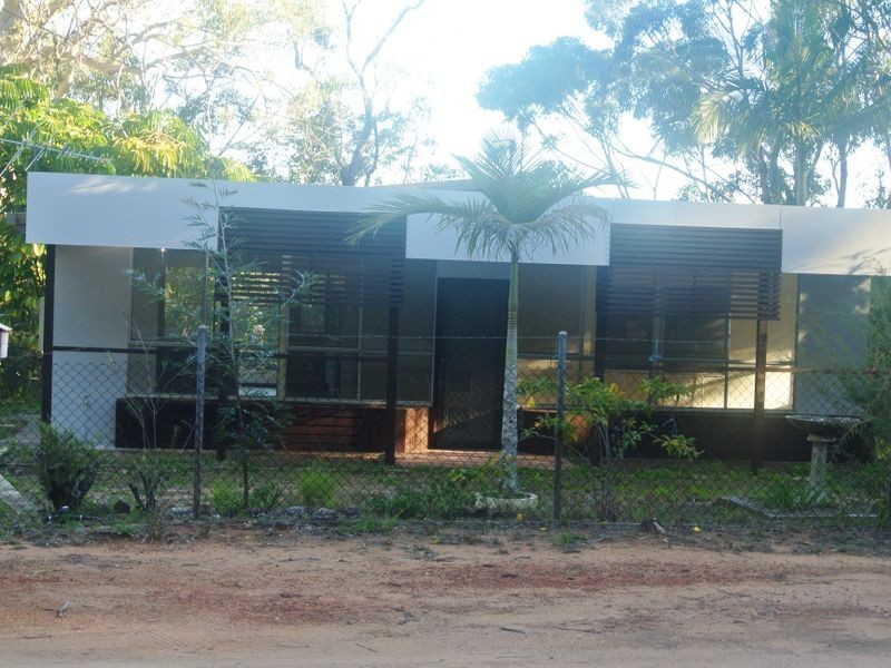 8 Deenya, Russell Island QLD 4184