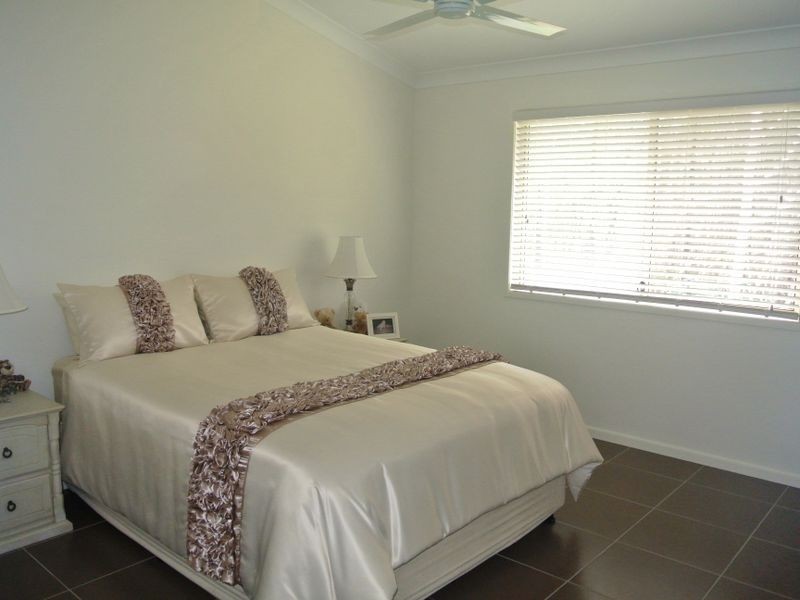 12 Waratah Street, Russell Island QLD 4184