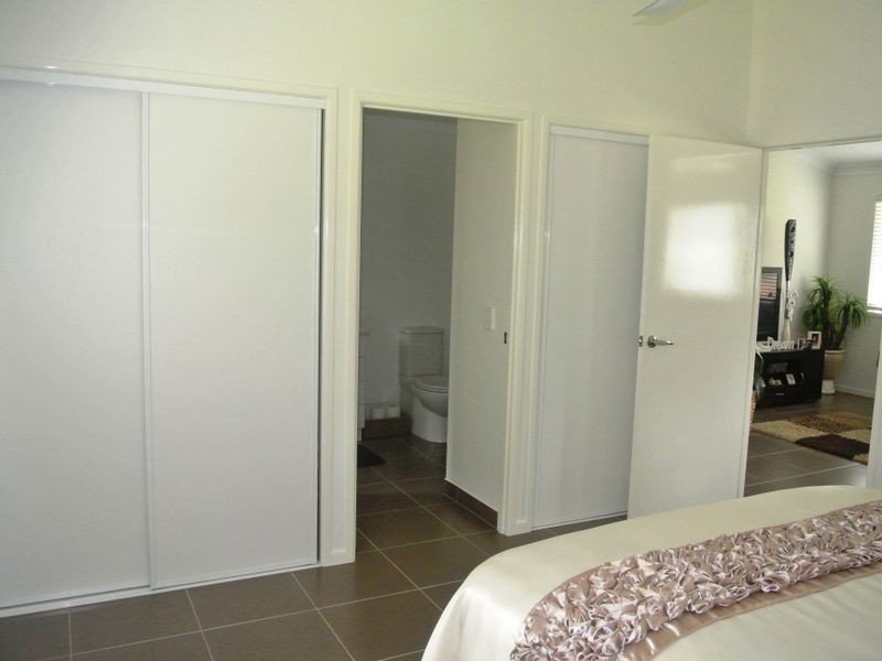 12 Waratah Street, Russell Island QLD 4184