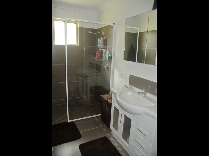 12 Waratah Street, Russell Island QLD 4184