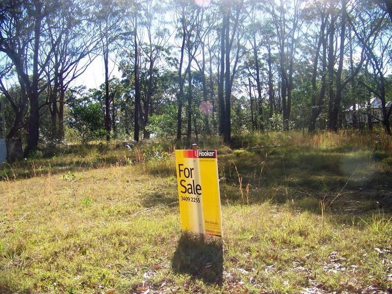 18 Glenfield Av, Russell Island QLD 4184