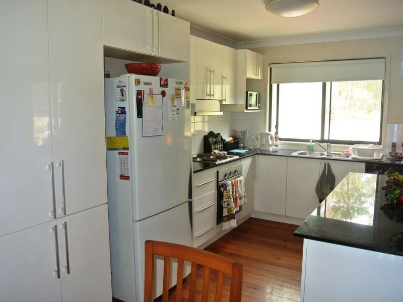 17 cook Ave, Russell Island QLD 4184