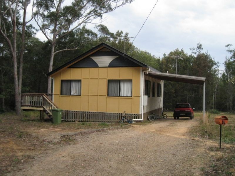 34 Little Cove Rd, Russell Island QLD 4184