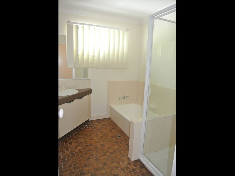 7 Murray Cres, Russell Island QLD 4184