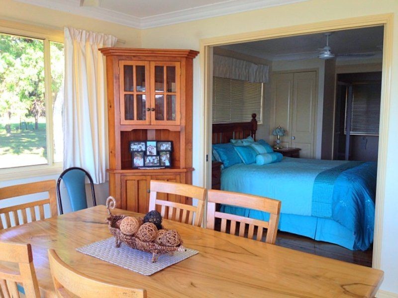 14 Oasis Dve, Russell Island QLD 4184