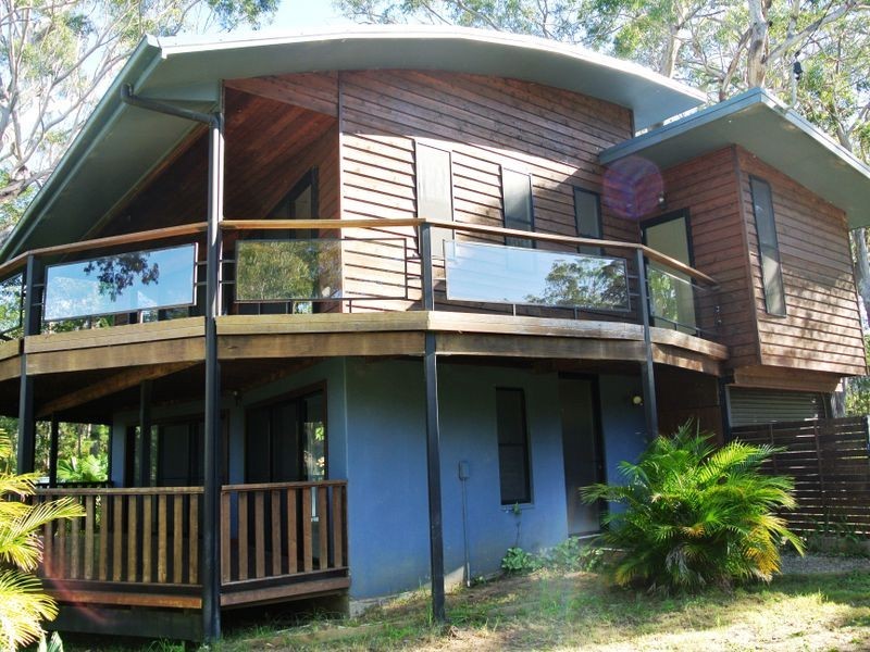 7 Boelgi St, Russell Island QLD 4184