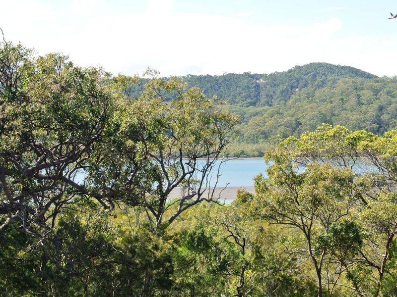 3 Leichhardt Tce, Russell Island QLD 4184