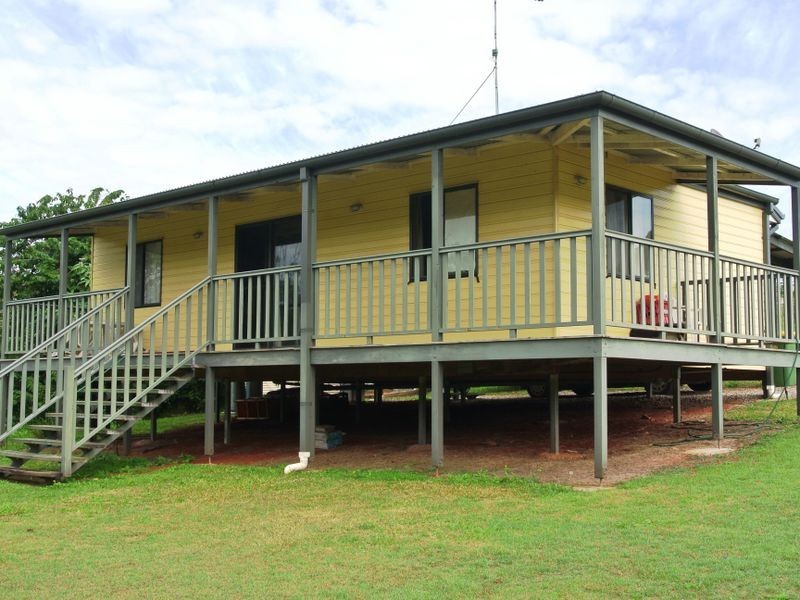 2 Maroondah St, Russell Island QLD 4184