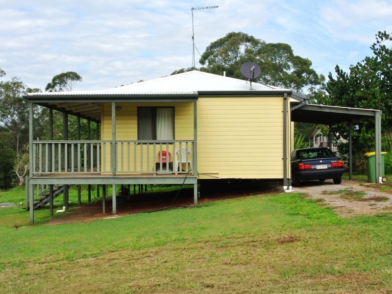 2 Maroondah St, Russell Island QLD 4184