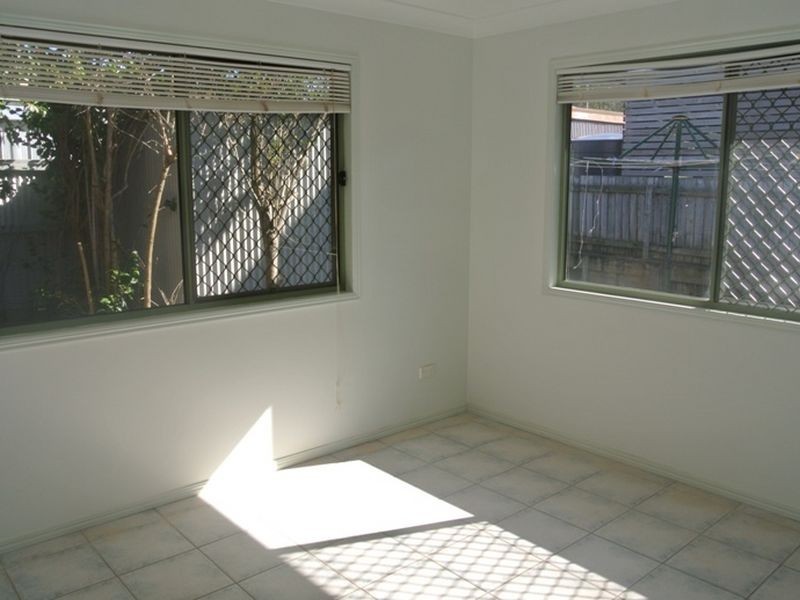 4 Emerson Street, Russell Island QLD 4184