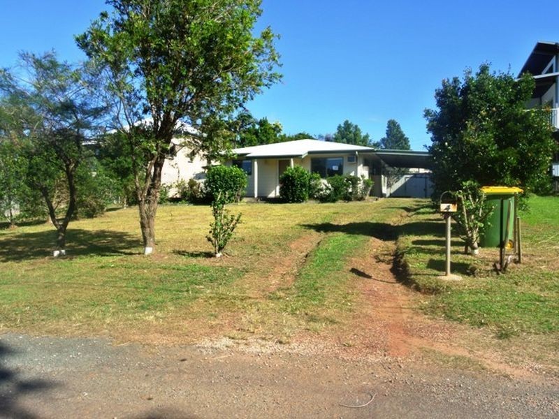 4 Emerson Street, Russell Island QLD 4184