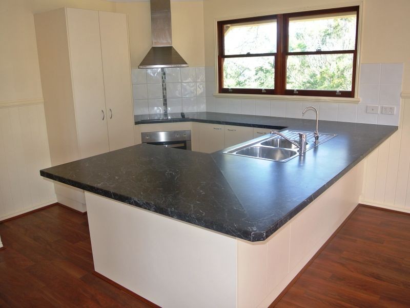 14 Tenanne St, Russell Island QLD 4184