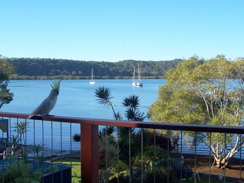 28 Emerson St, Russell Island QLD 4184