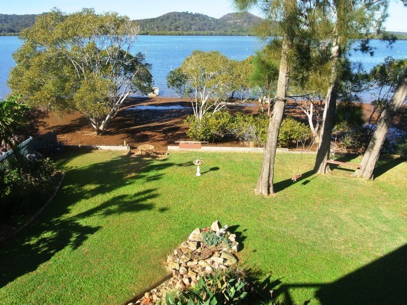 28 Emerson St, Russell Island QLD 4184