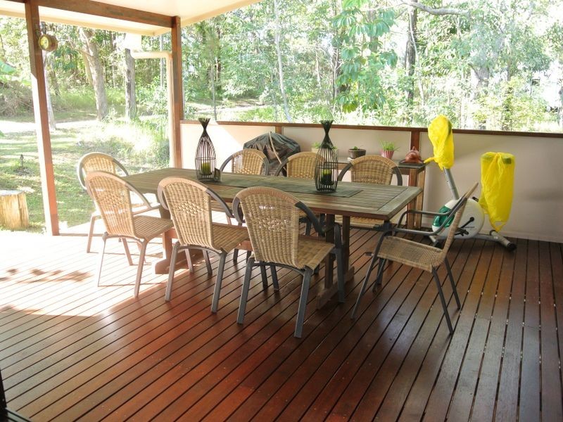 36 Taylor St, Russell Island QLD 4184