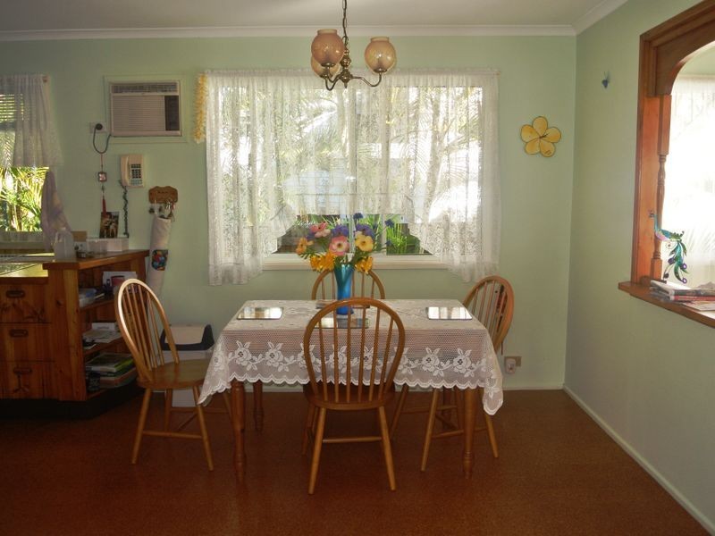 10 Beth St, Russell Island QLD 4184