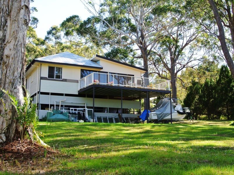 37 Yacht St, Russell Island QLD 4184