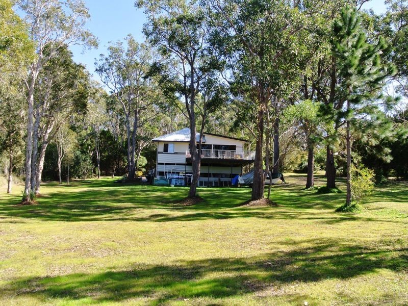 37 Yacht St, Russell Island QLD 4184