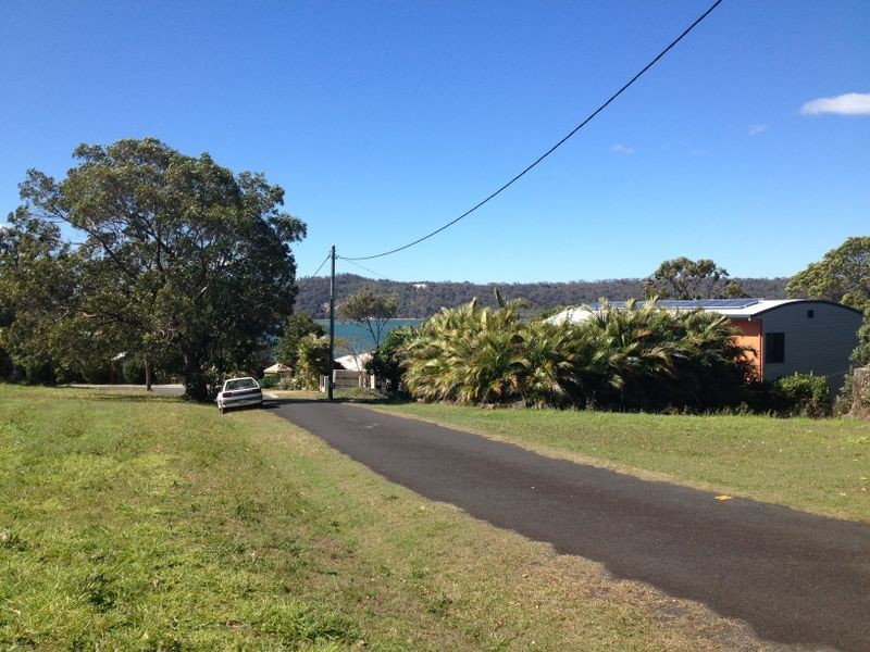 2-22 caniapa point dr  /oasis  drive, Russell Island QLD 4184