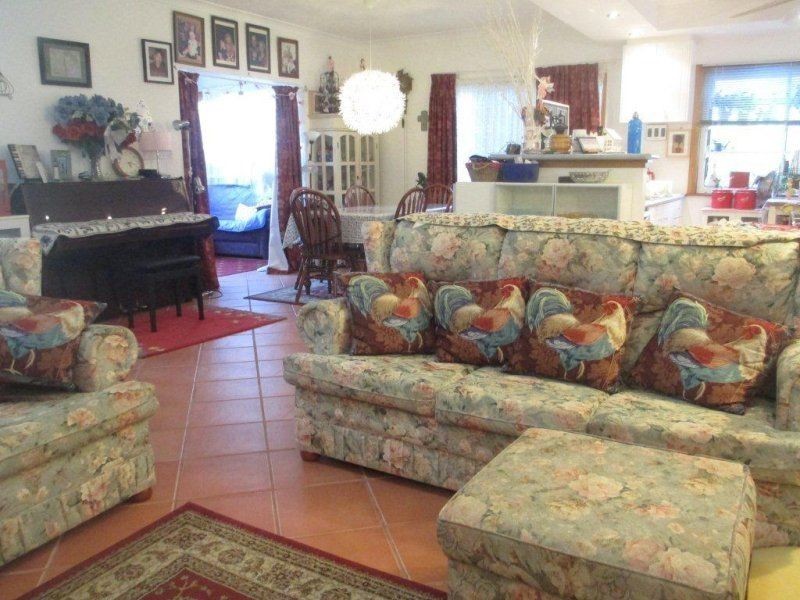 74-76 Crescent Drive, Russell Island QLD 4184