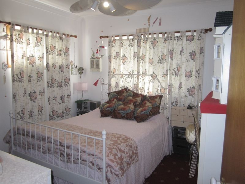 74-76 Crescent Drive, Russell Island QLD 4184