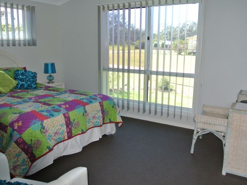 3 Hakea, Russell Island QLD 4184