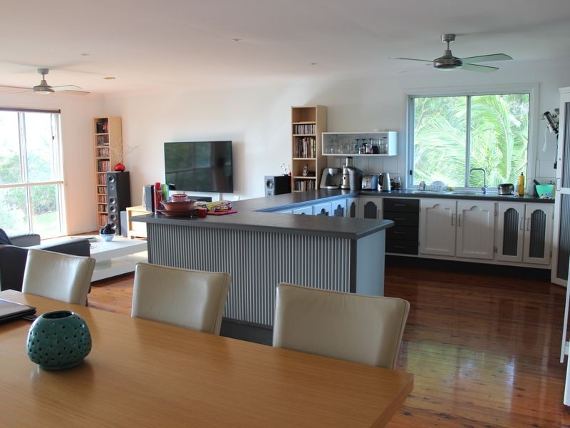 83-85 Canaipa Point Dve, Russell Island QLD 4184