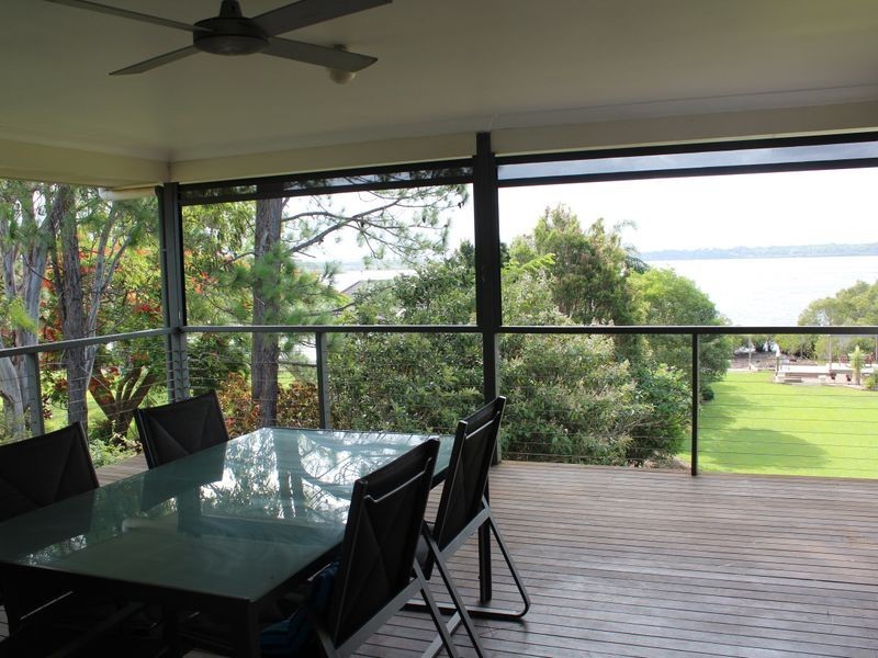 83-85 Canaipa Point Dve, Russell Island QLD 4184