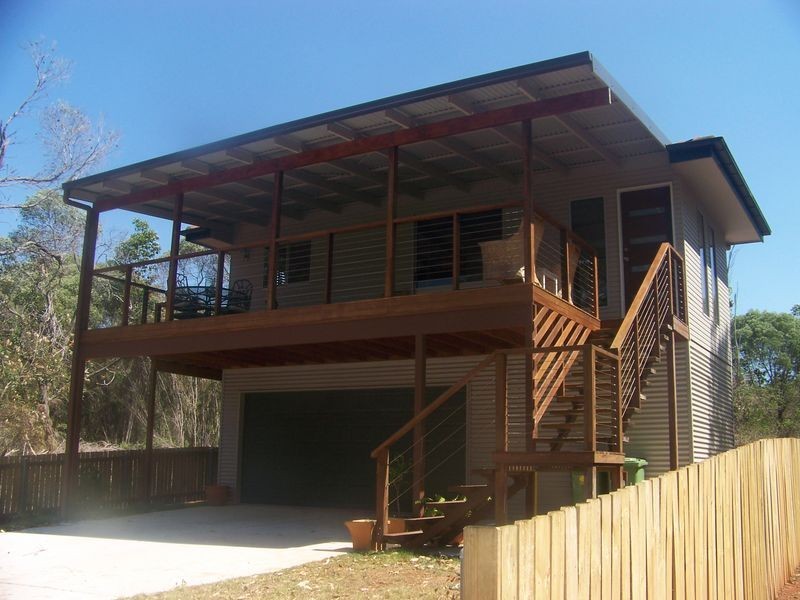 126 Jackson Rd, Russell Island QLD 4184