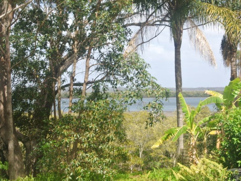 32 Deenya Pde, Russell Island QLD 4184