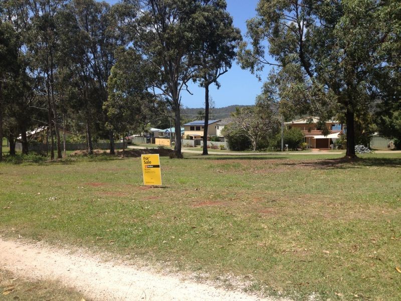 12 Zephyr  St, Russell Island QLD 4184