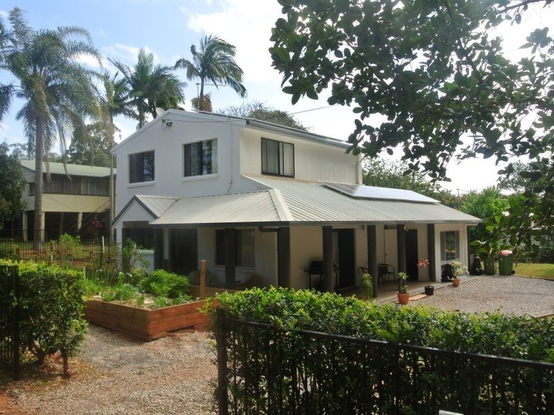 34 Kings Rd, Russell Island QLD 4184