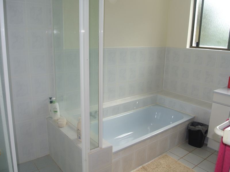 34 Kings Rd, Russell Island QLD 4184