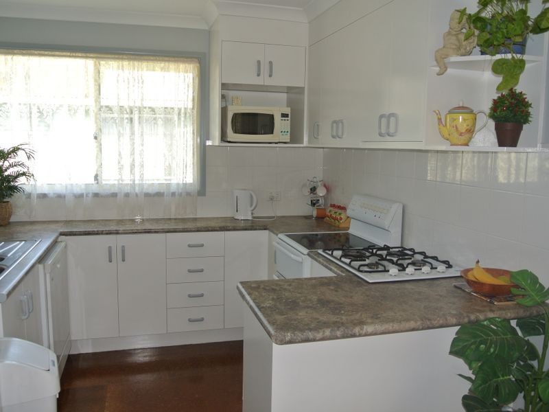 16 Sapphire St, Russell Island QLD 4184