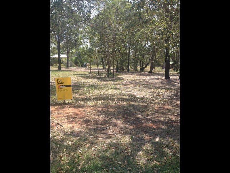 82 South End Rd, Russell Island QLD 4184