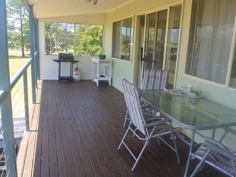12 Vista Street, Russell Island QLD 4184