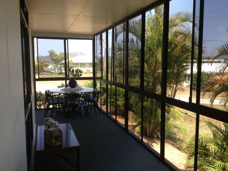 6 YACHT  ST, Russell Island QLD 4184