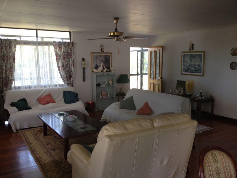 6 YACHT  ST, Russell Island QLD 4184