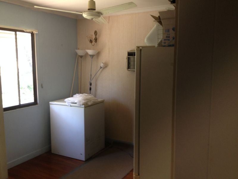 6 YACHT  ST, Russell Island QLD 4184
