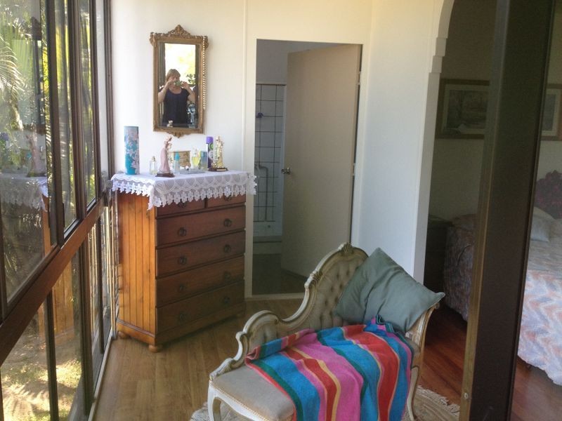 6 YACHT  ST, Russell Island QLD 4184