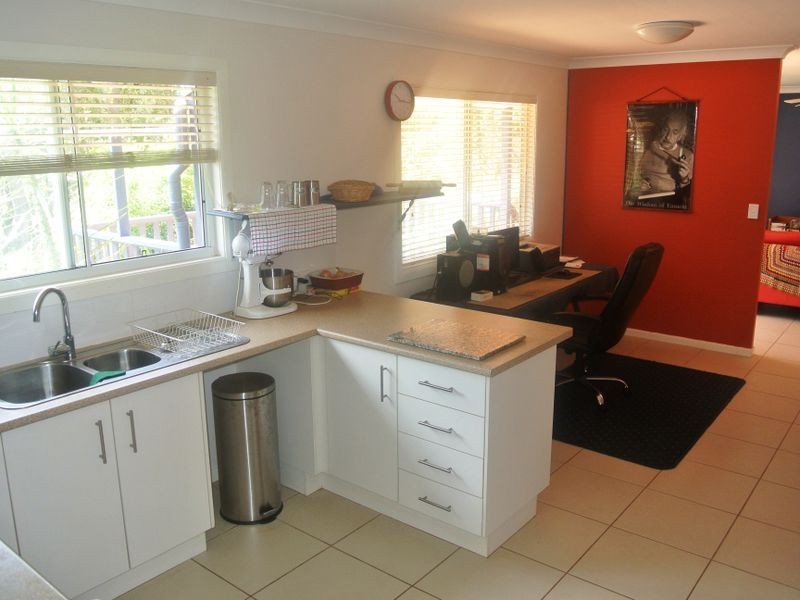 12 Maroondah St, Russell Island QLD 4184
