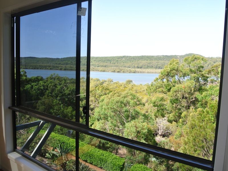 12 Leichhardt Tce, Russell Island QLD 4184
