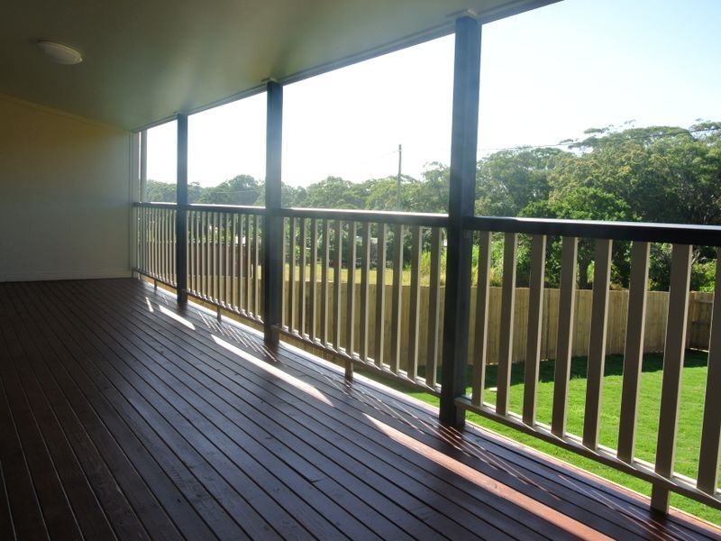26 Laurel St, Russell Island QLD 4184